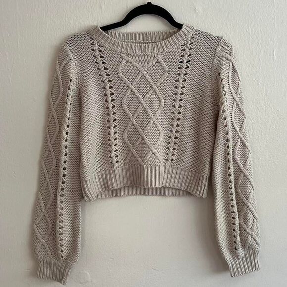 Brandy Melville Cream Knit Crop Sweater - Picture 2 of 4